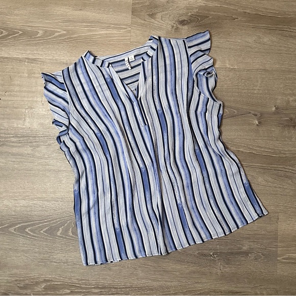 •ELLE• BLOUSE - Picture 5 of 7